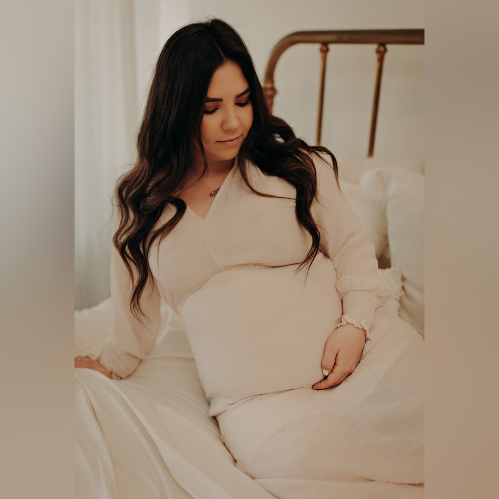 Cream Maternity Photo Shoot Dress